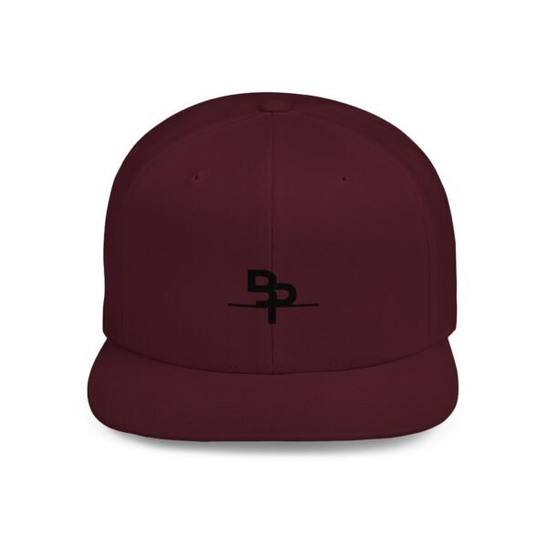 Stylish Flat Bill Snapback Cap for Everyday Wear - Image 40