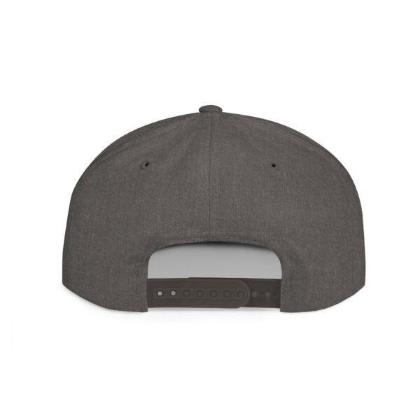 Stylish Flat Bill Snapback Cap for Everyday Wear - Image 8