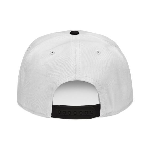 Stylish Embroidered Snapback Cap for Casual Fashion - Image 2