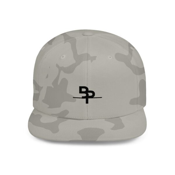 Stylish Flat Bill Snapback Cap for Everyday Wear - Image 28